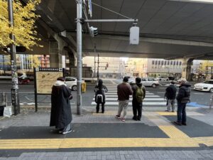 ハビットパーソナルジム幡ヶ谷店への行き方：【写真②：北口への案内】