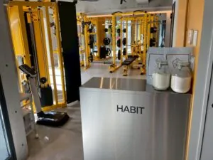 HABIT PERSONAL GYM の受付画像
