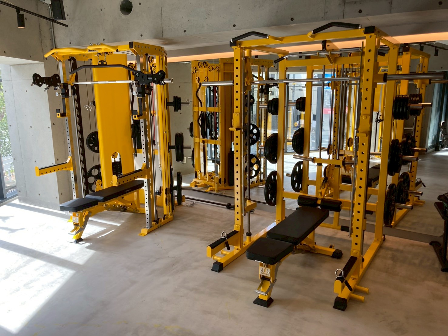 ハビットパーソナルジムのトレーニングラックの画像